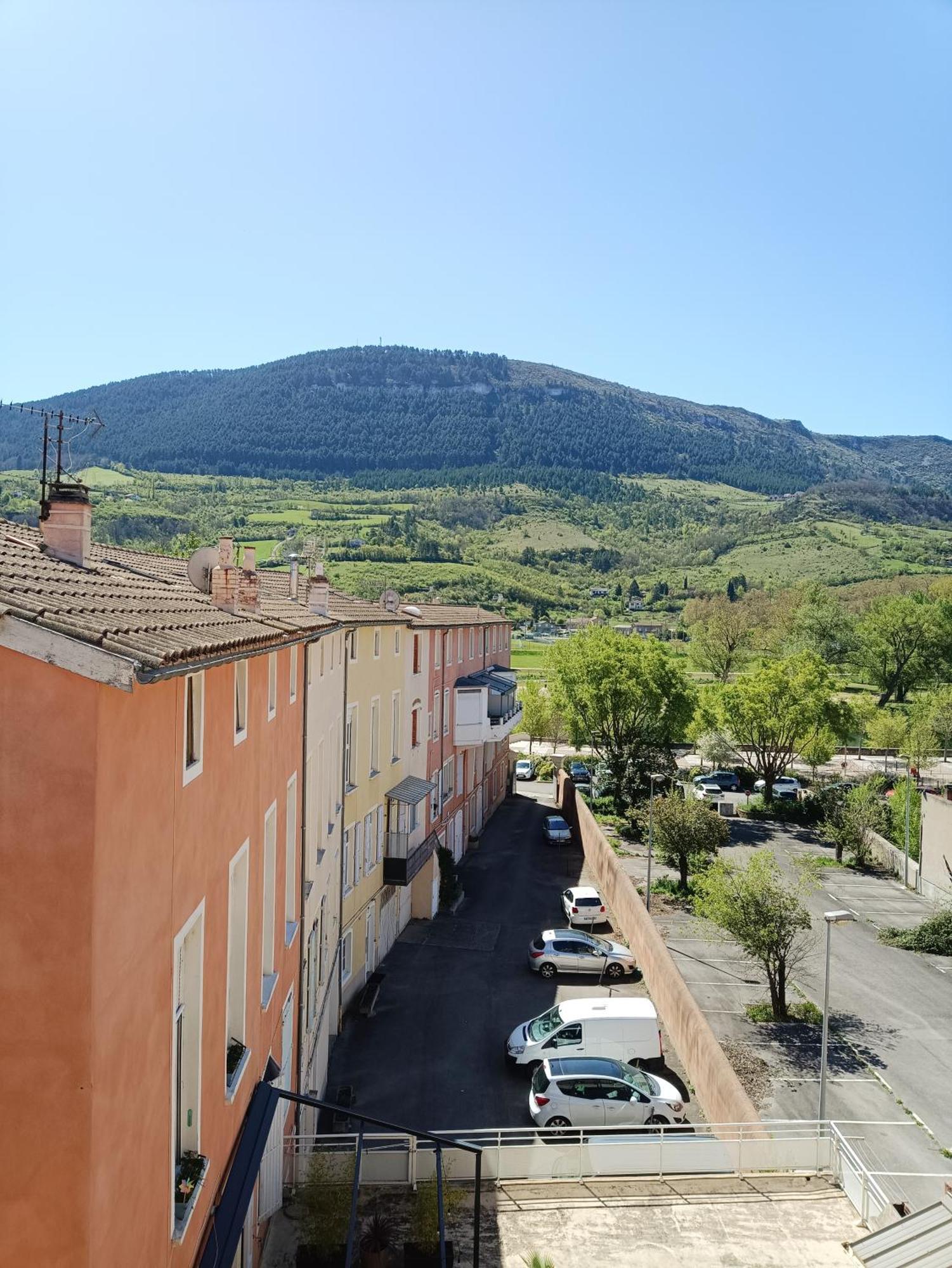 Cosy Studio - Heart Of Millau Apartment Exterior photo